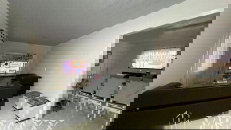 Sala de estar com tv 