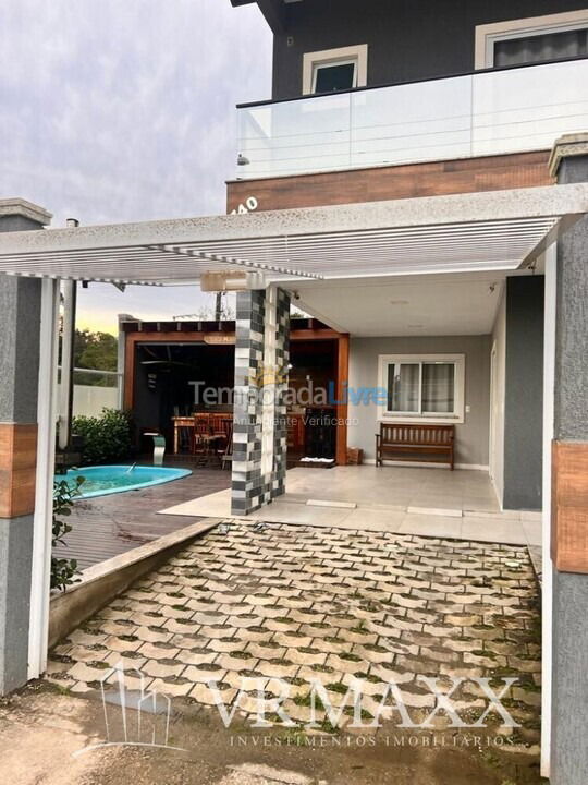 Casa para aluguel de temporada em Bombinhas (Mariscal)