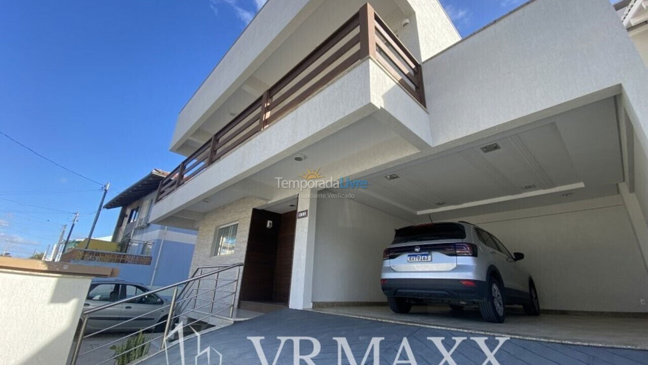 Casa para aluguel de temporada em Bombinhas (Morrinhos)