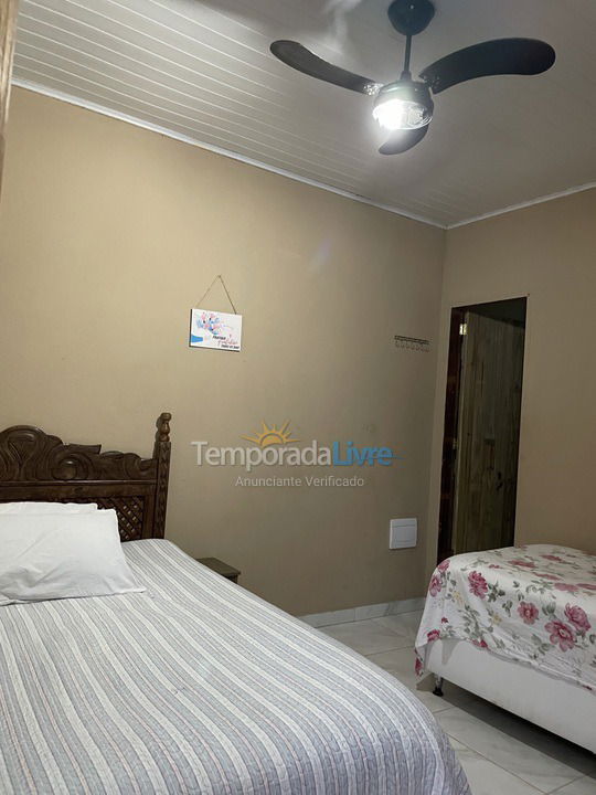 Granja para alquiler de vacaciones em Domingos Martins (Santa Isabel Es)
