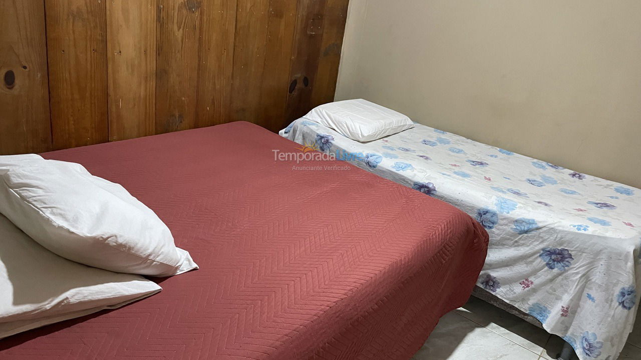 Granja para alquiler de vacaciones em Domingos Martins (Santa Isabel Es)