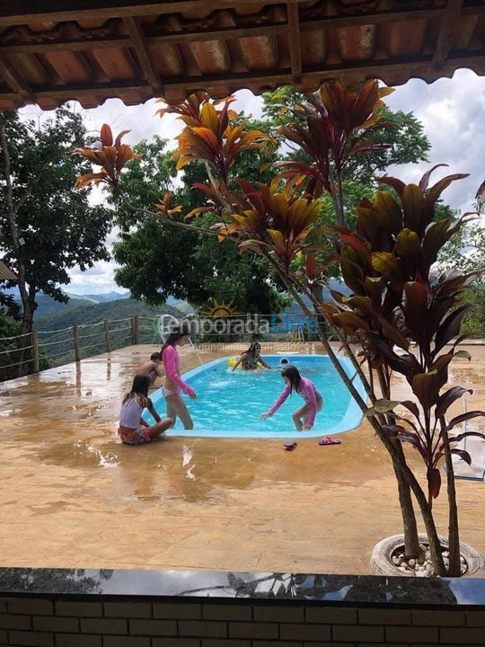 Granja para alquiler de vacaciones em Domingos Martins (Santa Isabel Es)