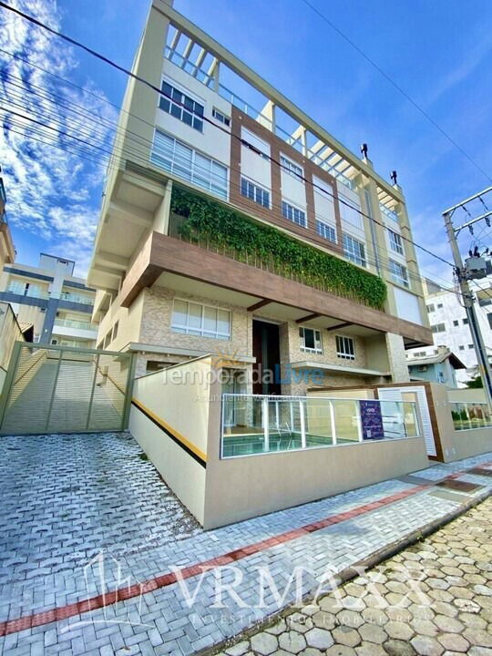 Apartamento para aluguel de temporada em Bombinhas (Praia de Zimbros)