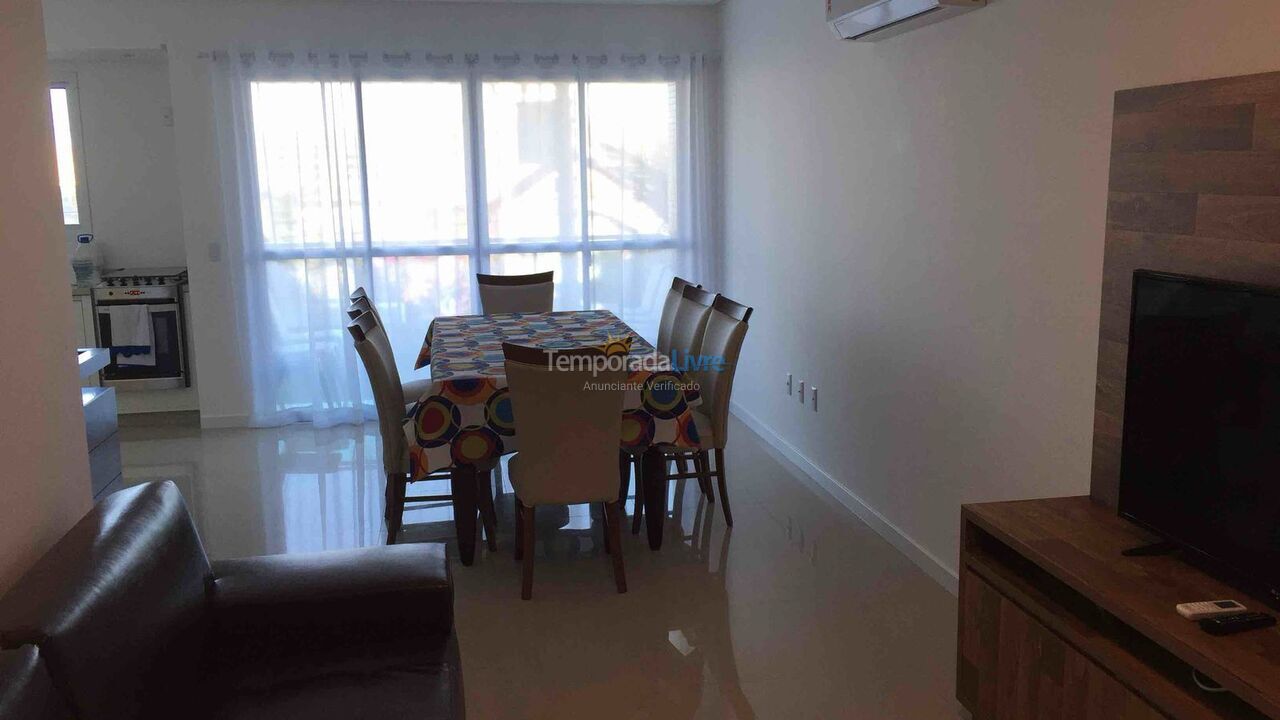 Apartamento para aluguel de temporada em Bombinhas (Canto Grande)