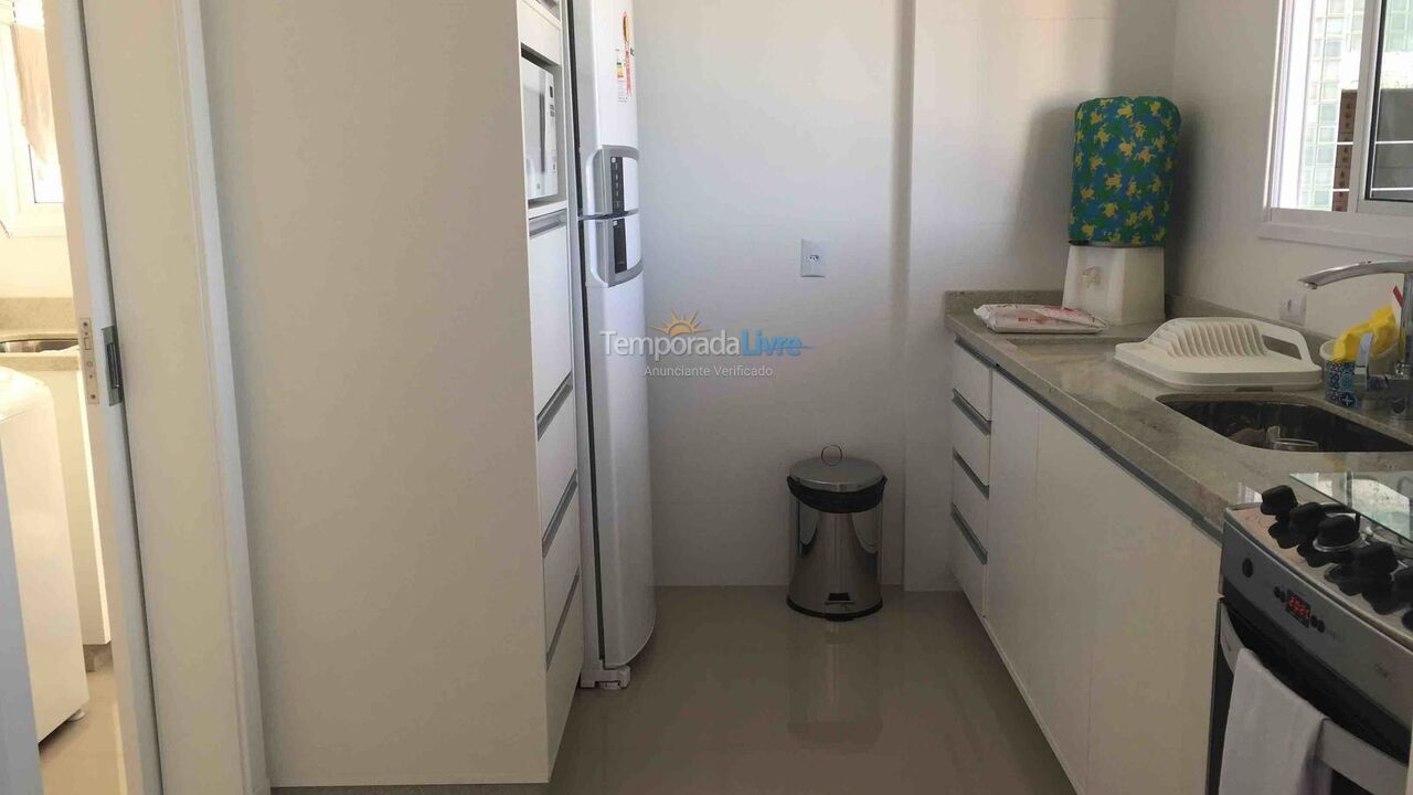 Apartamento para aluguel de temporada em Bombinhas (Canto Grande)