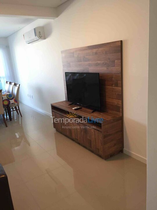 Apartamento para aluguel de temporada em Bombinhas (Canto Grande)