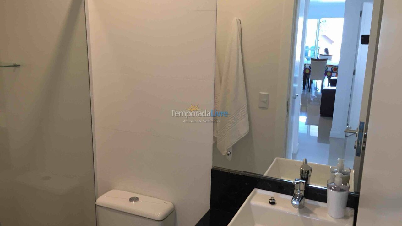 Apartamento para aluguel de temporada em Bombinhas (Canto Grande)
