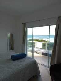 Fun on the Beach! Beachfront Apartment