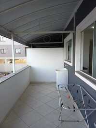 Fun on the Beach! Beachfront Apartment