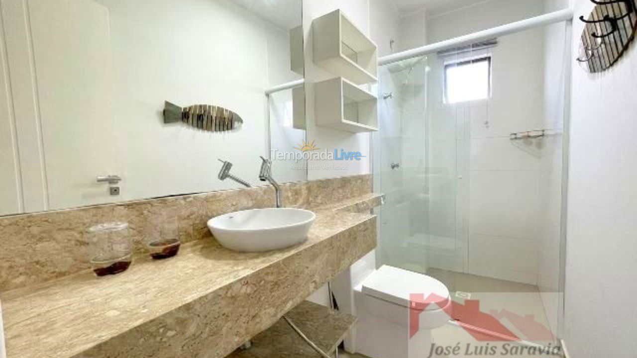 Apartment for vacation rental in Bombinhas (Praia de Bombas)