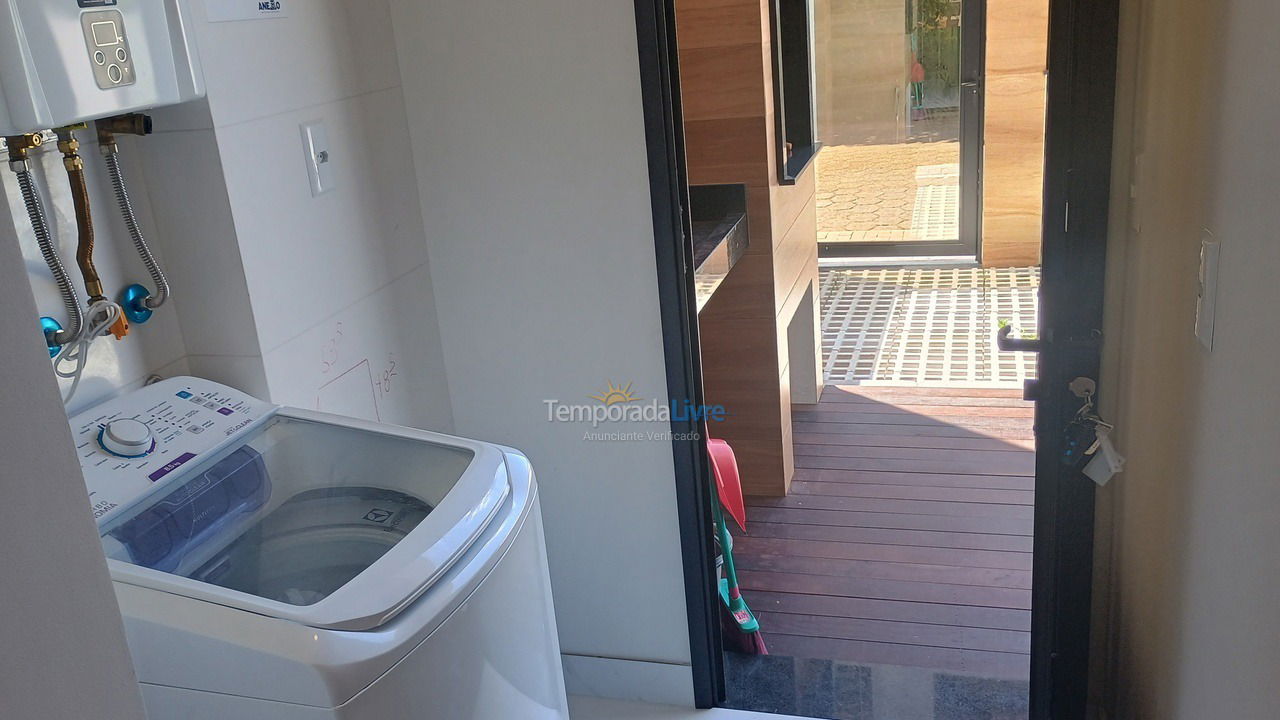 Apartment for vacation rental in Bombinhas (Mariscal)