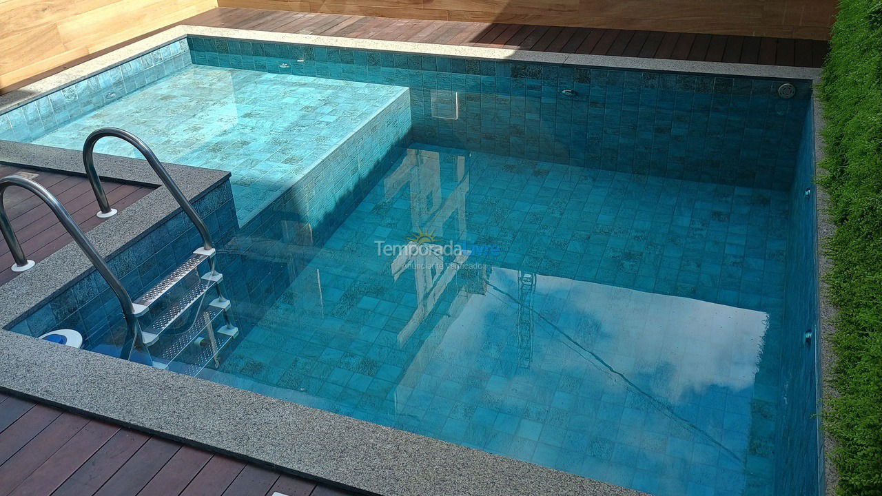 Apartment for vacation rental in Bombinhas (Mariscal)