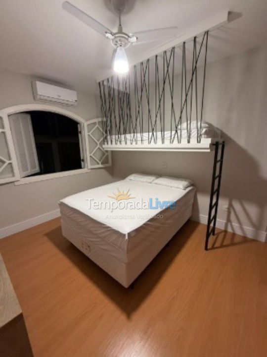 Apartment for vacation rental in Ubatuba (Praia Grande)