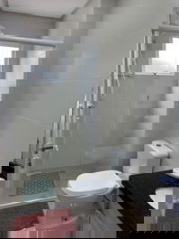 Apartamento em Condomínio com Piscina no Centro de Bombinhas