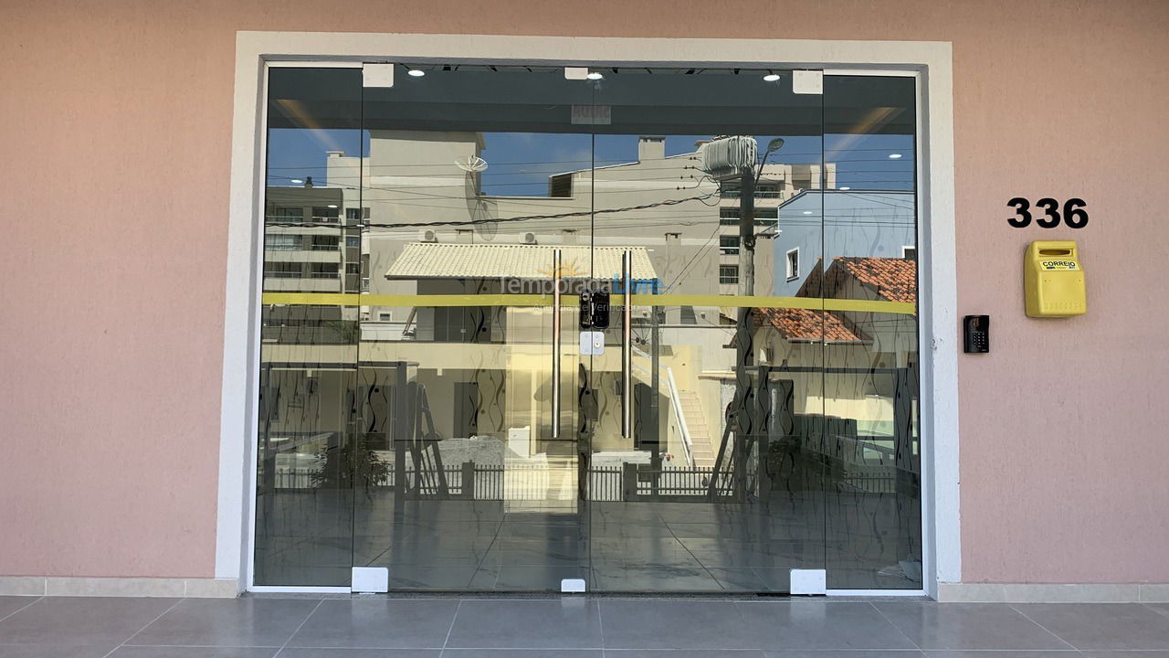 Apartment for vacation rental in Bombinhas (Praia de Bombas)