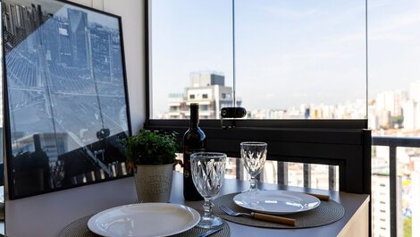 Piscina, academia, AC, cama Queen|Brazilian Corner