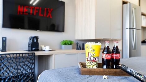 Piscina, academia, AC, cama Queen|Brazilian Corner