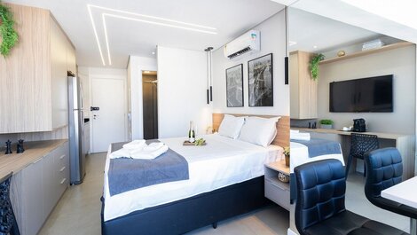 Piscina, academia, AC, cama Queen|Brazilian Corner