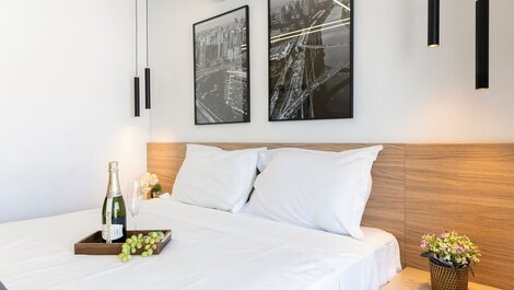 Piscina, academia, AC, cama Queen|Brazilian Corner