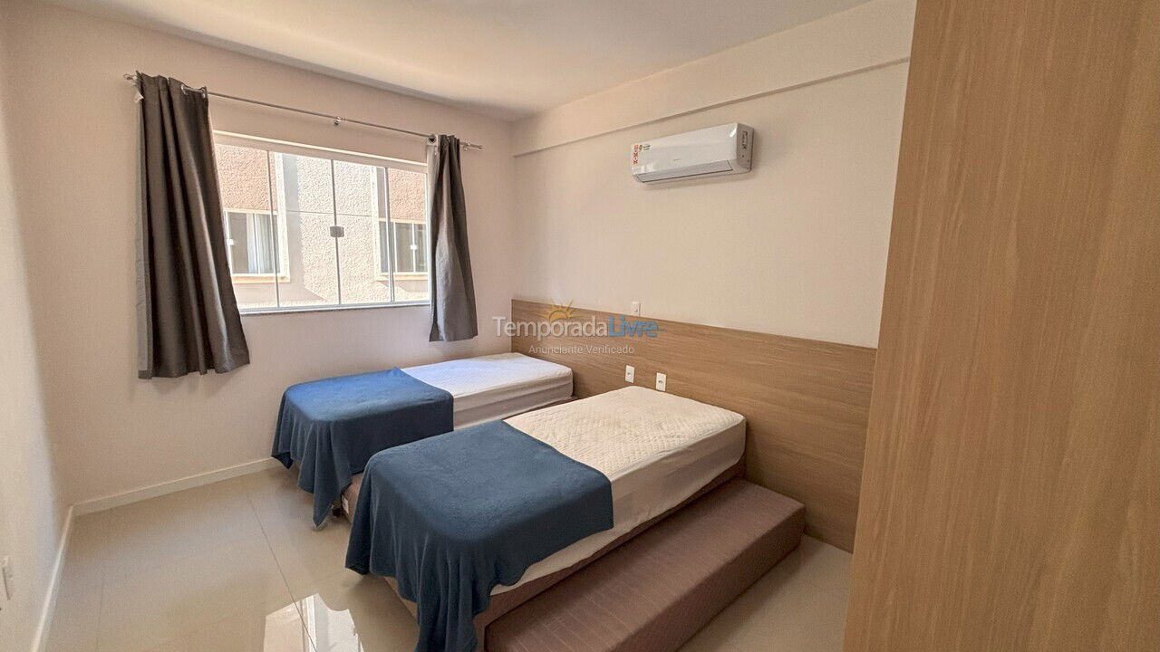 Apartamento para alquiler de vacaciones em Bombinhas (Praia de Bombas)