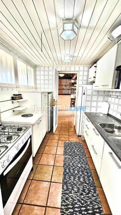 House for vacation rental in Ilhabela (Saco da Capela)