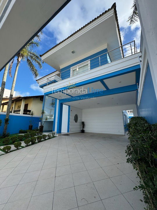 Casa para alquiler de vacaciones em Guarujá (Praia do Pernambuco)