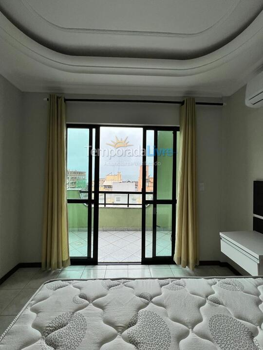 Apartment for vacation rental in Bombinhas (Praia de Bombas)