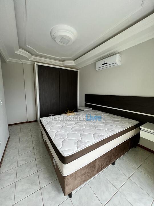 Apartment for vacation rental in Bombinhas (Praia de Bombas)