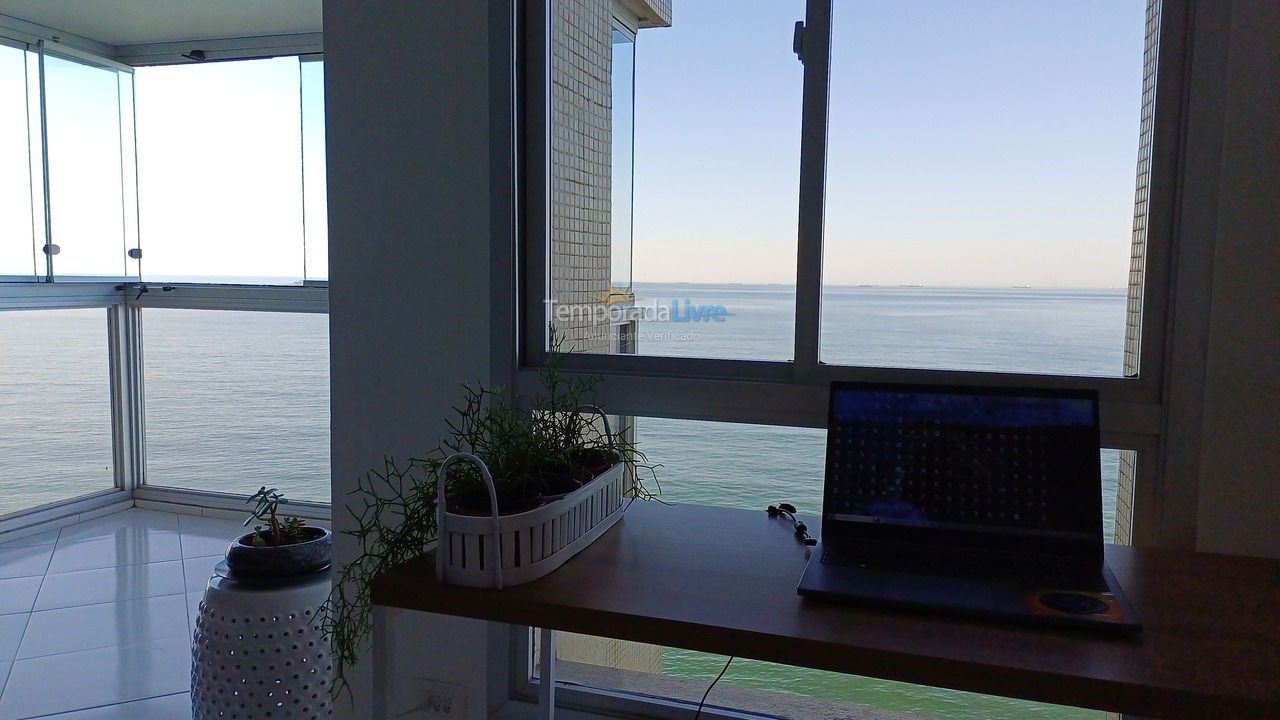 Apartamento para aluguel de temporada em Guarujá (Pitangueiras)