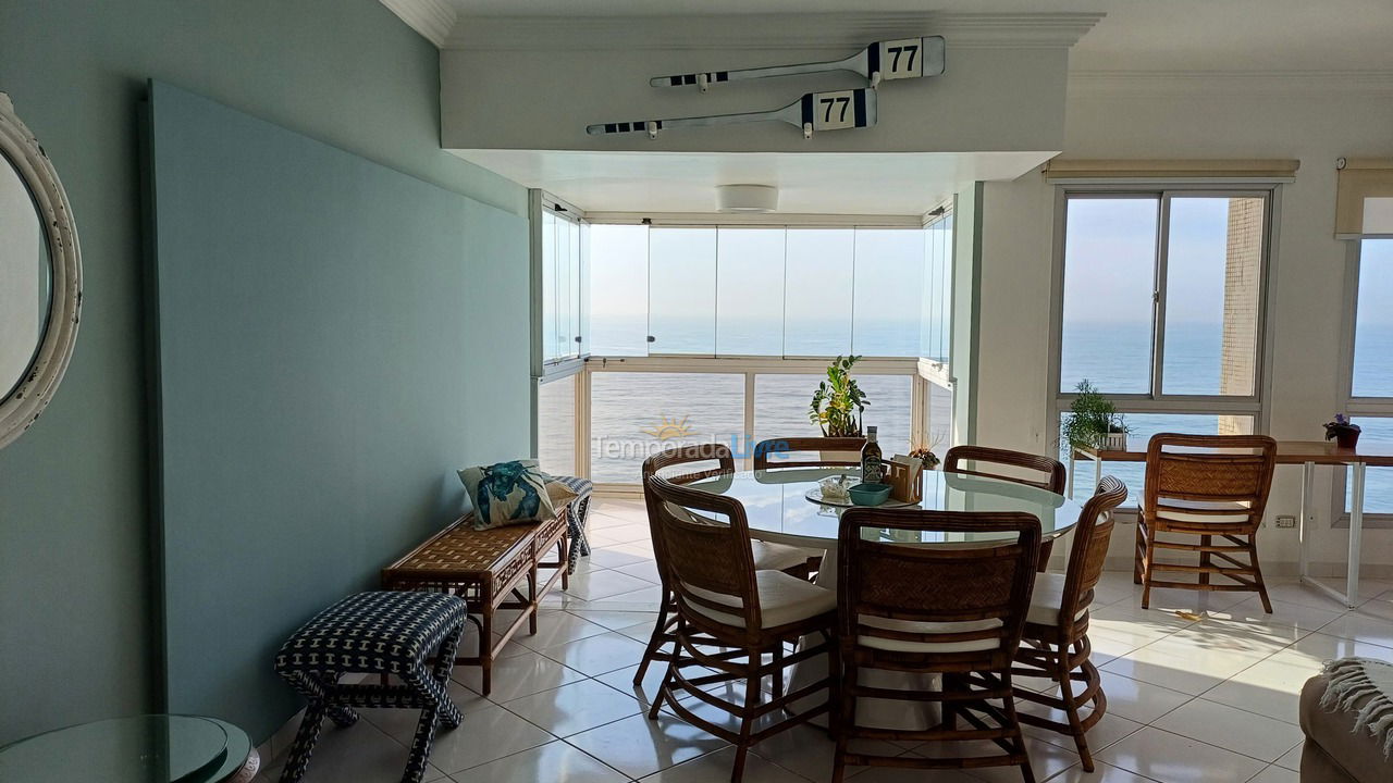 Apartamento para aluguel de temporada em Guarujá (Pitangueiras)
