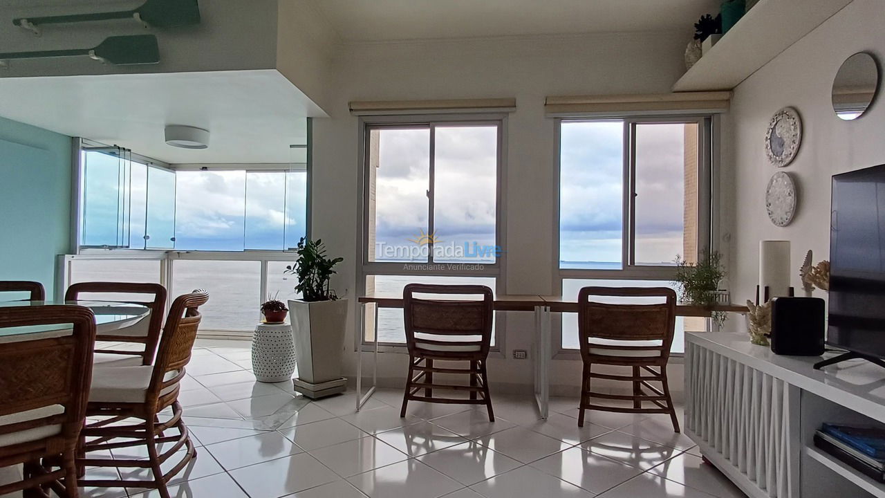 Apartamento para aluguel de temporada em Guarujá (Pitangueiras)