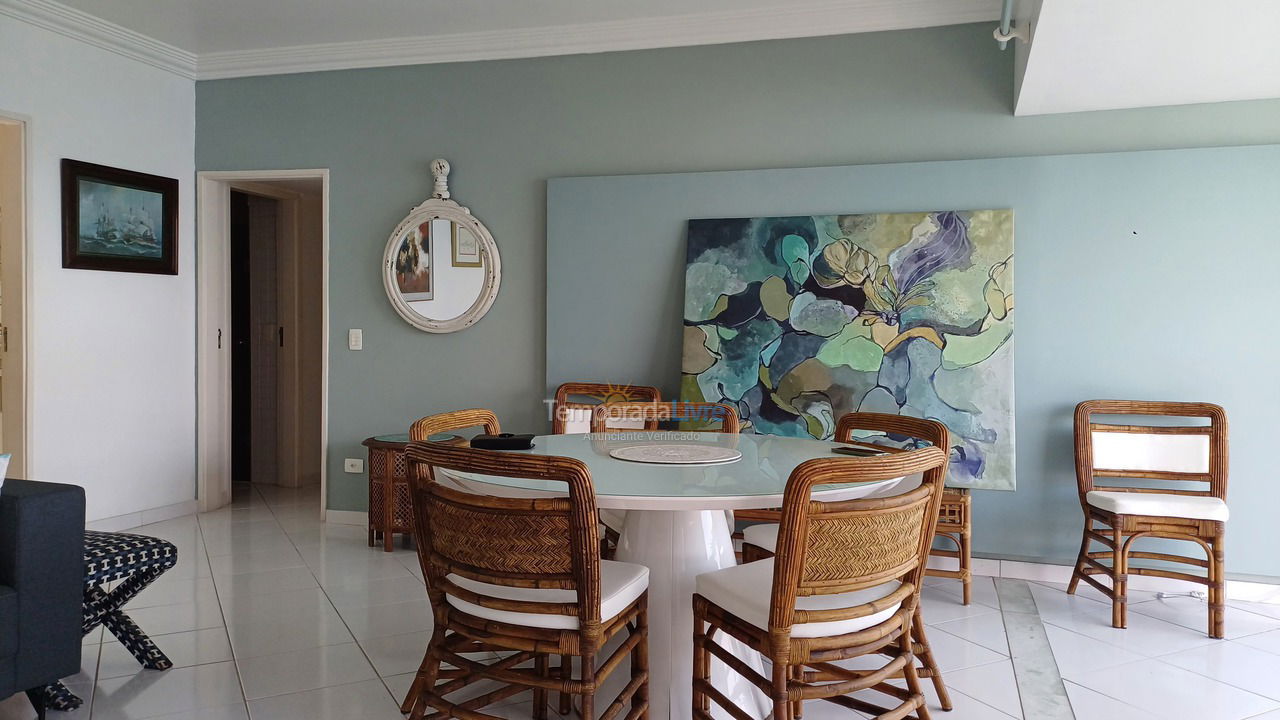 Apartamento para aluguel de temporada em Guarujá (Pitangueiras)