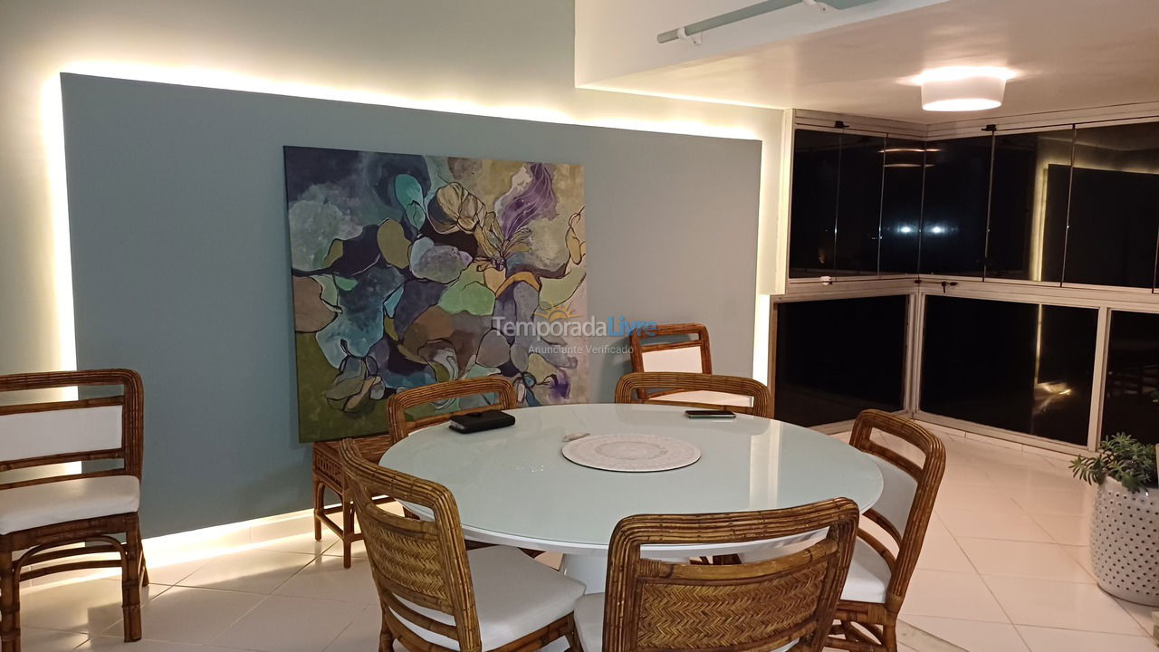 Apartamento para aluguel de temporada em Guarujá (Pitangueiras)