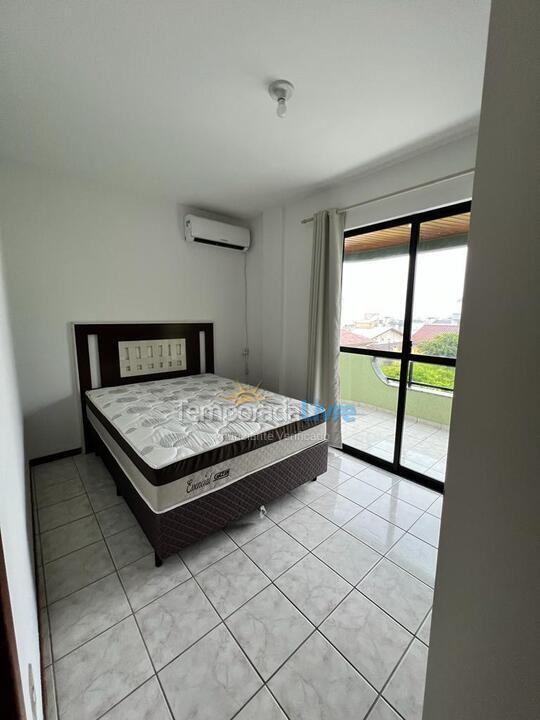 Apartment for vacation rental in Bombinhas (Praia de Bombas)