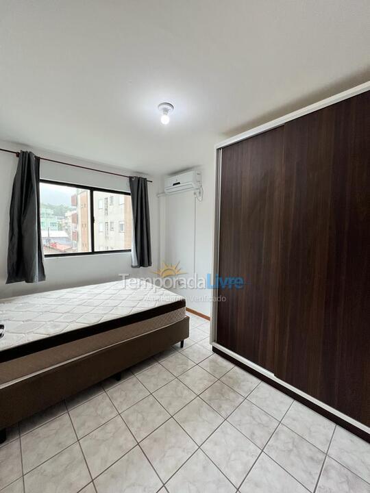 Apartment for vacation rental in Bombinhas (Praia de Bombas)