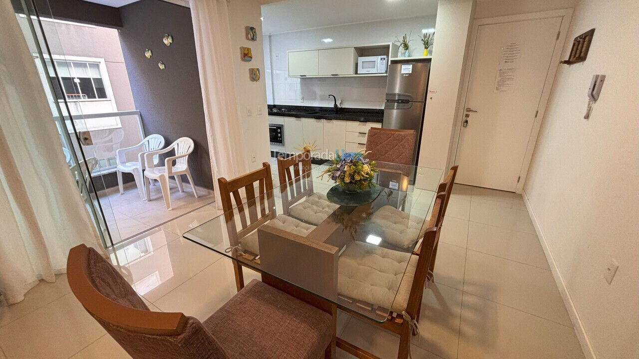 Apartamento para aluguel de temporada em Bombinhas (Praia de Bombas)