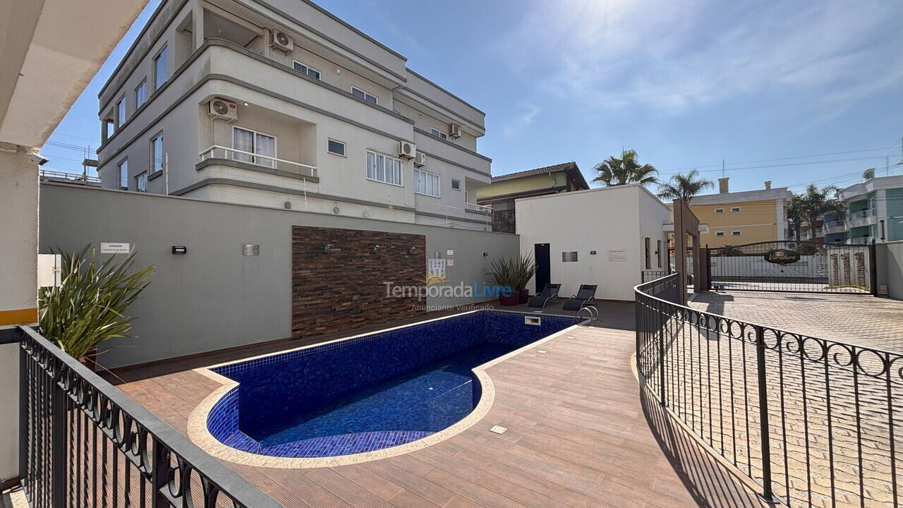 Apartamento para aluguel de temporada em Bombinhas (Praia de Bombas)