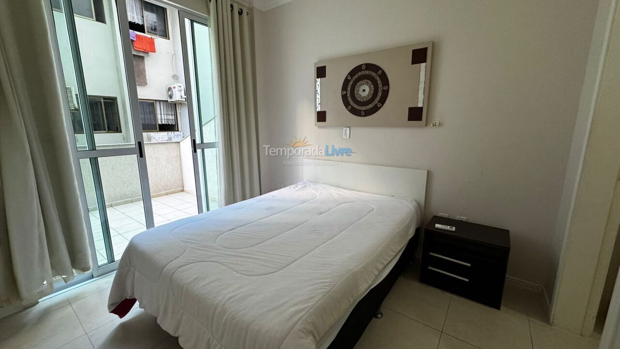 Apartment for vacation rental in Itapema (Meia Praia)