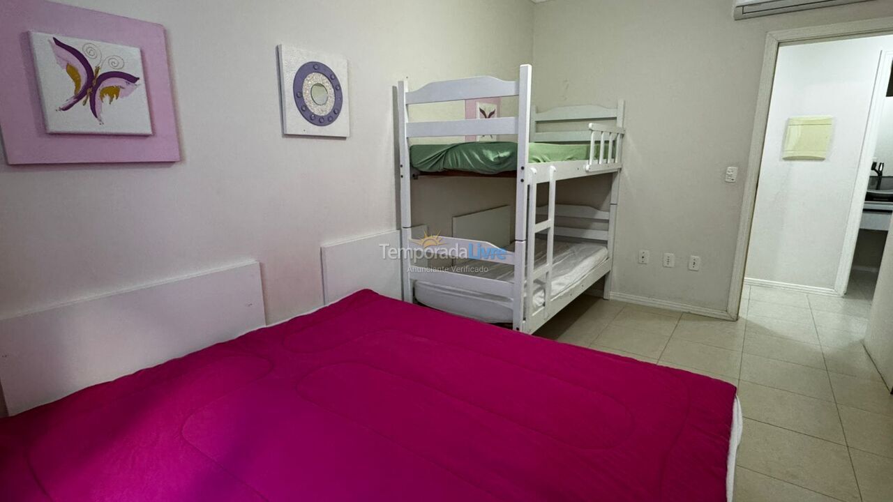 Apartment for vacation rental in Itapema (Meia Praia)