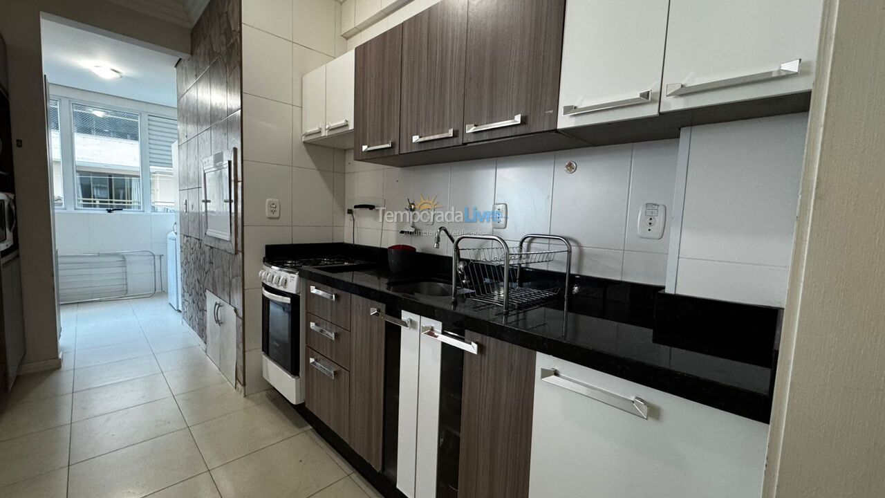 Apartment for vacation rental in Itapema (Meia Praia)