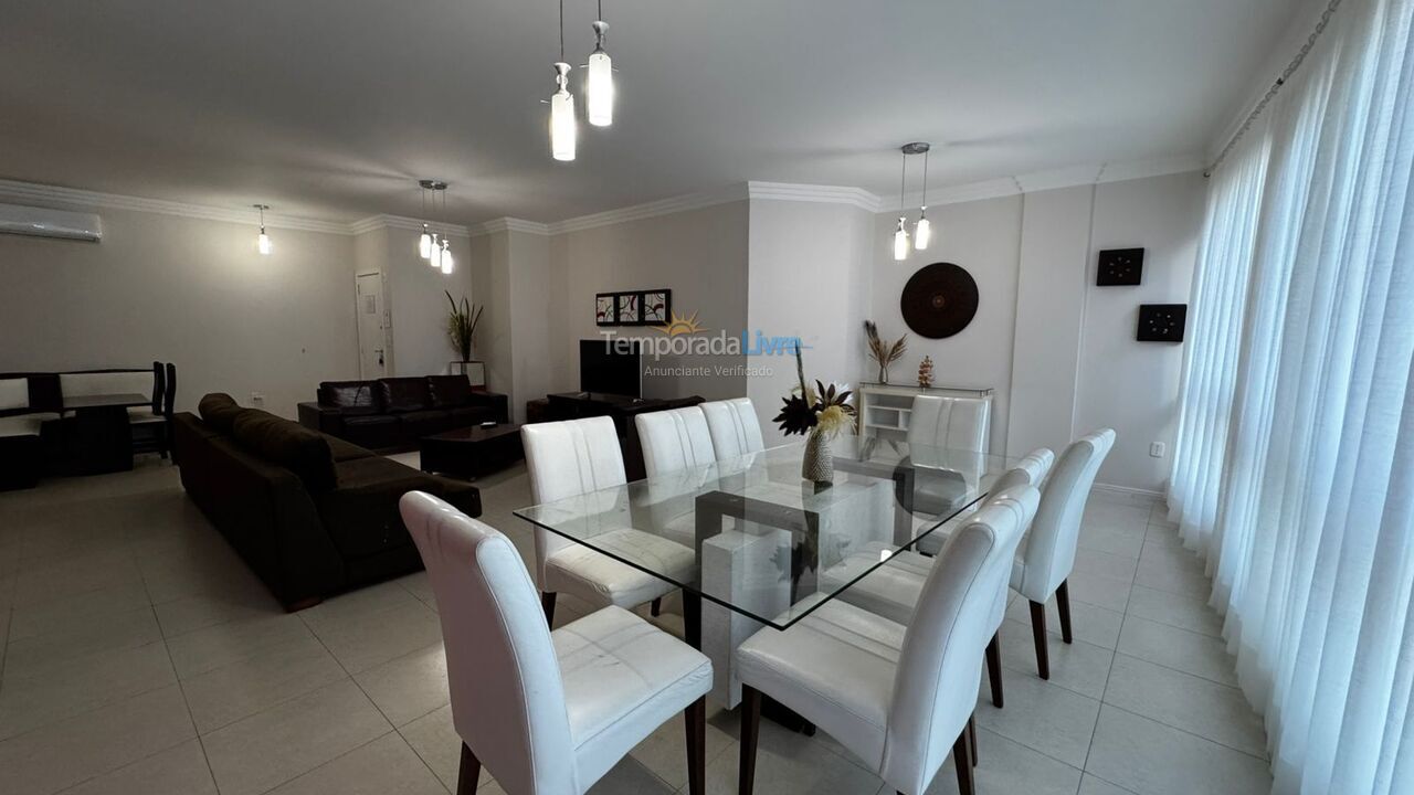 Apartment for vacation rental in Itapema (Meia Praia)