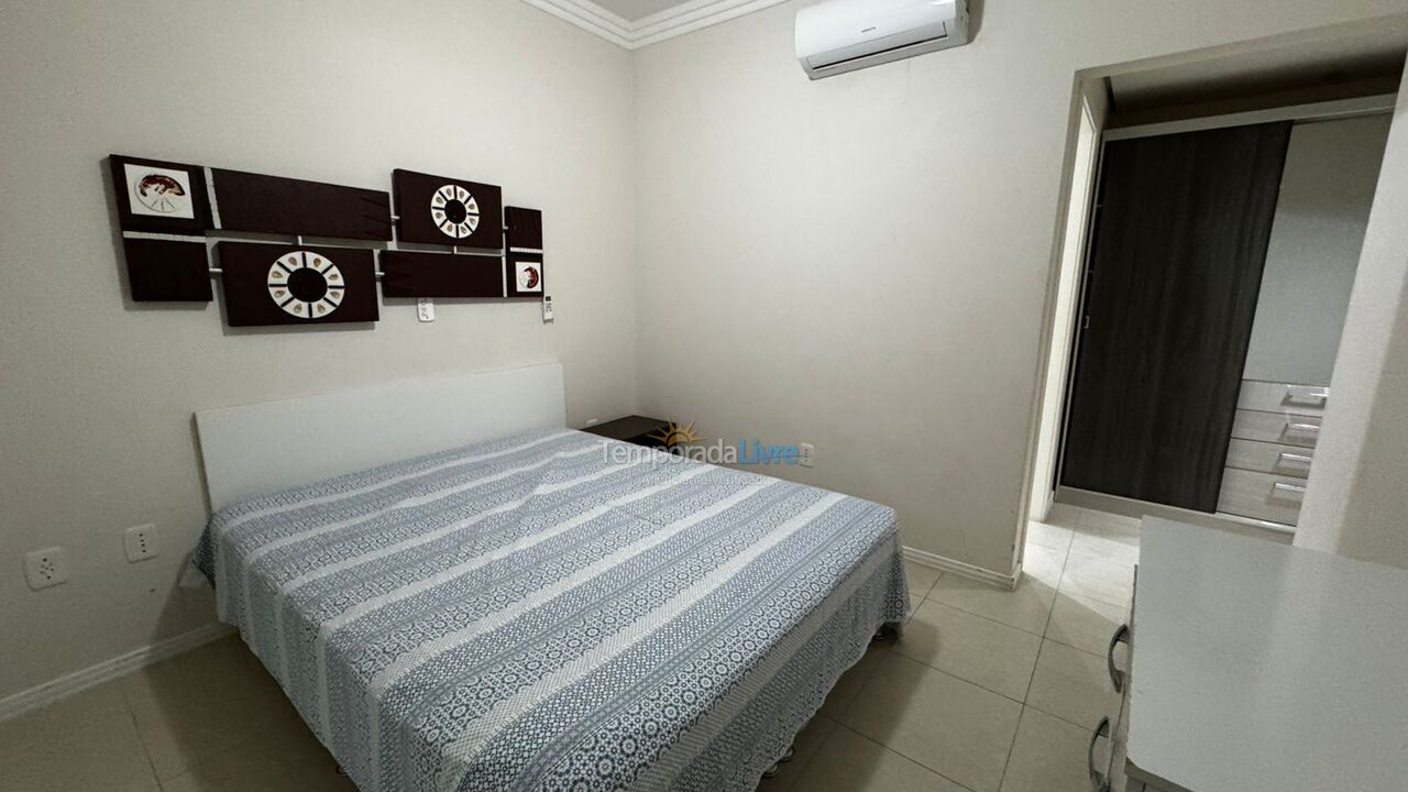 Apartment for vacation rental in Itapema (Meia Praia)