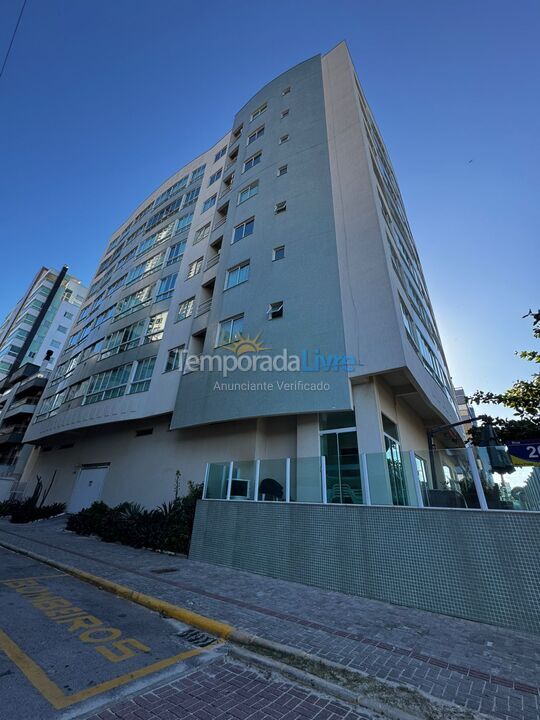 Apartment for vacation rental in Itapema (Meia Praia)