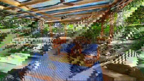 Moderna casa de praia, a poucos passos das areias de Itamambuca - Vr06