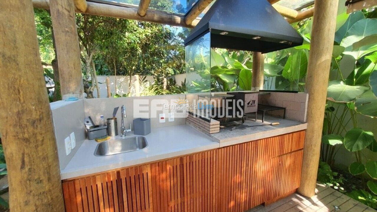 Casa para aluguel de temporada em Ubatuba (Praia de Itamambuca)