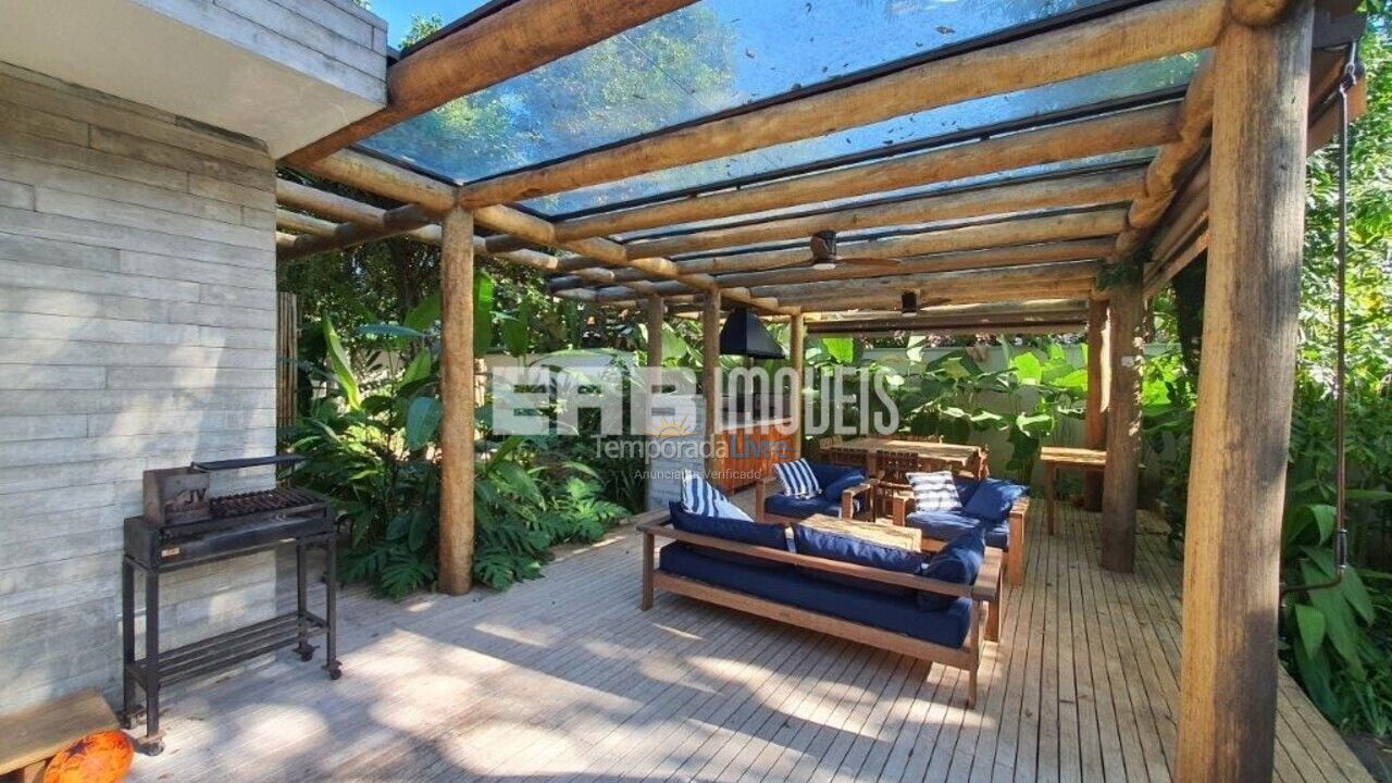 Casa para aluguel de temporada em Ubatuba (Praia de Itamambuca)