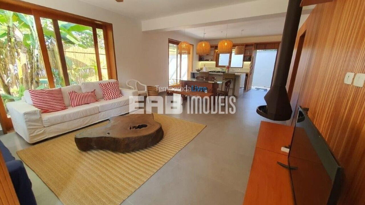 Casa para aluguel de temporada em Ubatuba (Praia de Itamambuca)