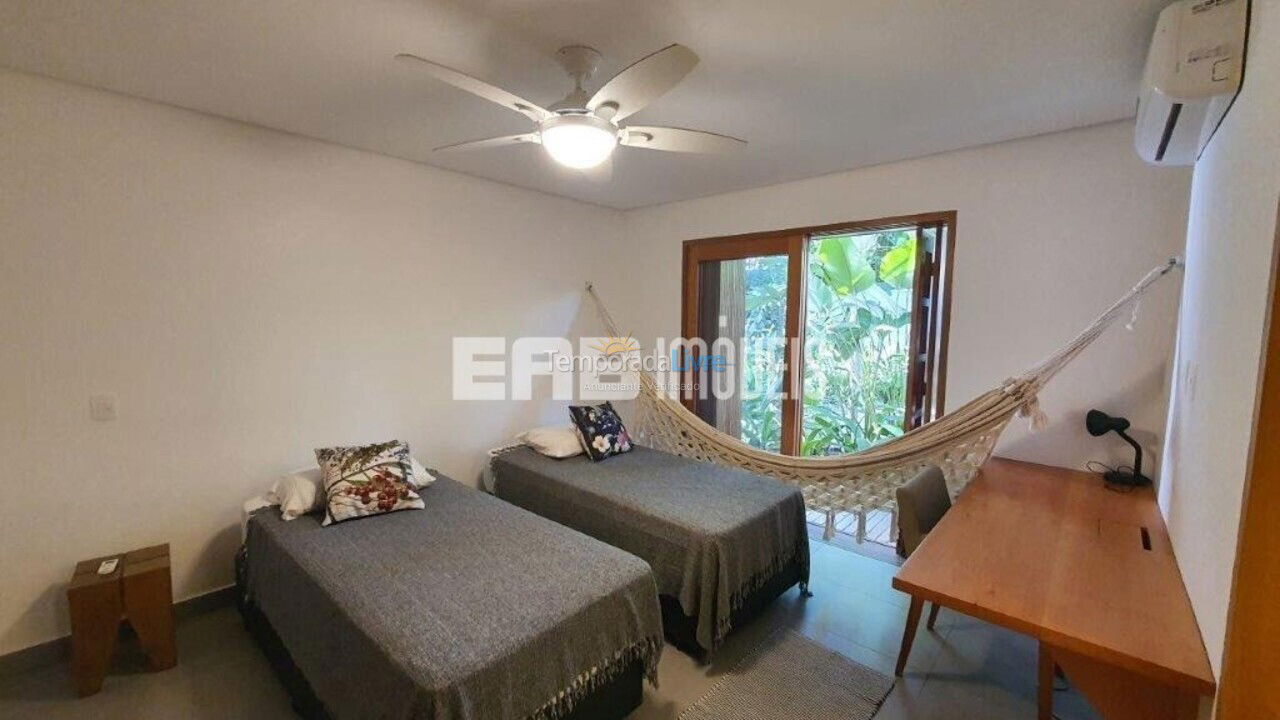Casa para aluguel de temporada em Ubatuba (Praia de Itamambuca)