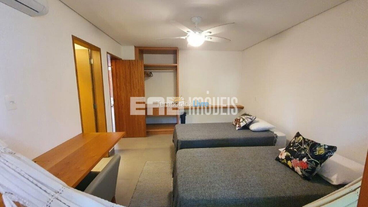 Casa para aluguel de temporada em Ubatuba (Praia de Itamambuca)