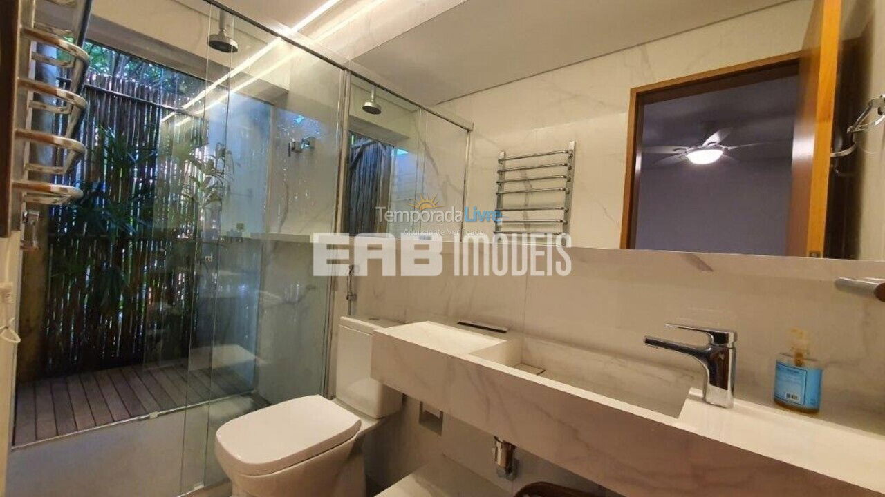 Casa para aluguel de temporada em Ubatuba (Praia de Itamambuca)